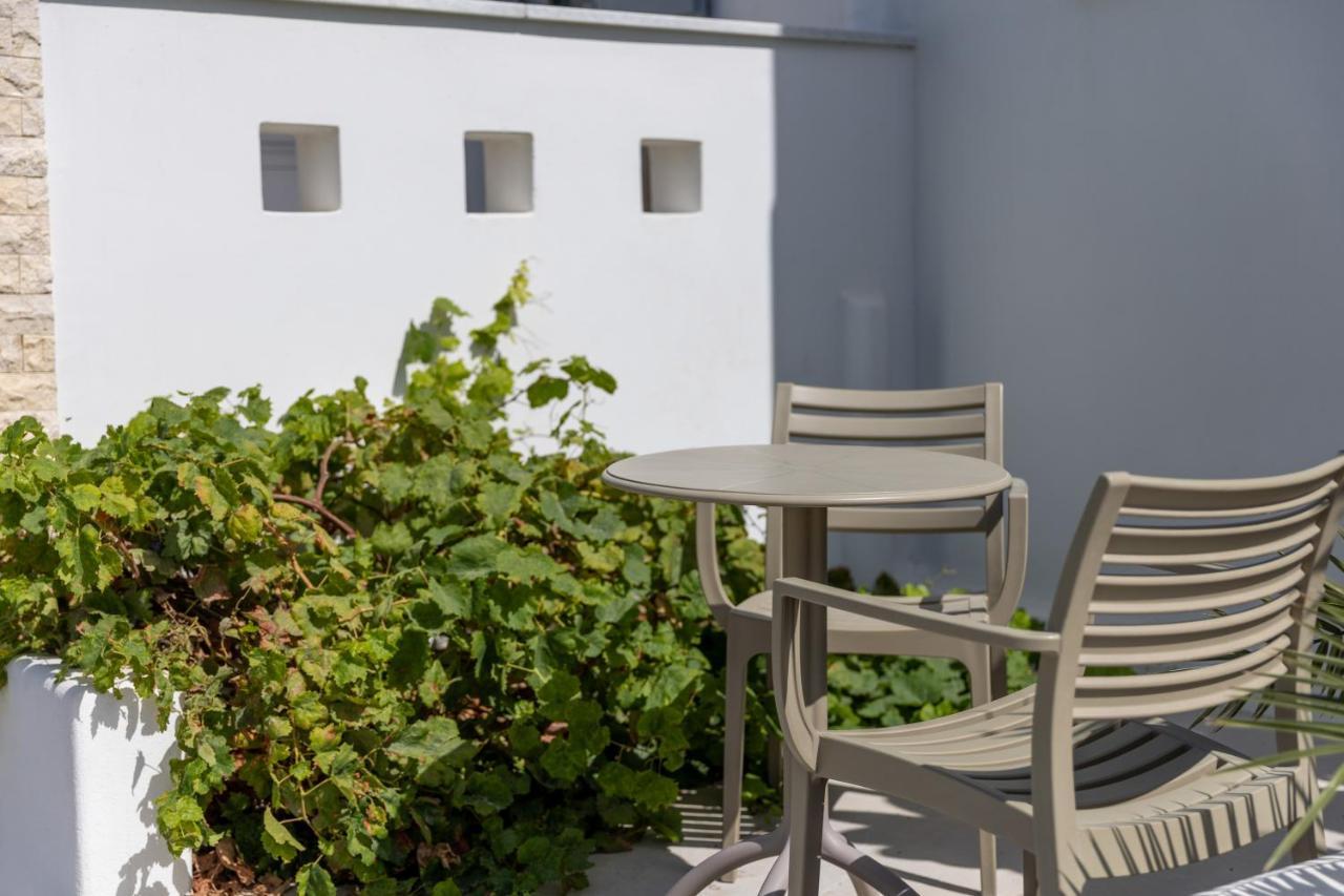 Ampelos Plaka Exterior foto